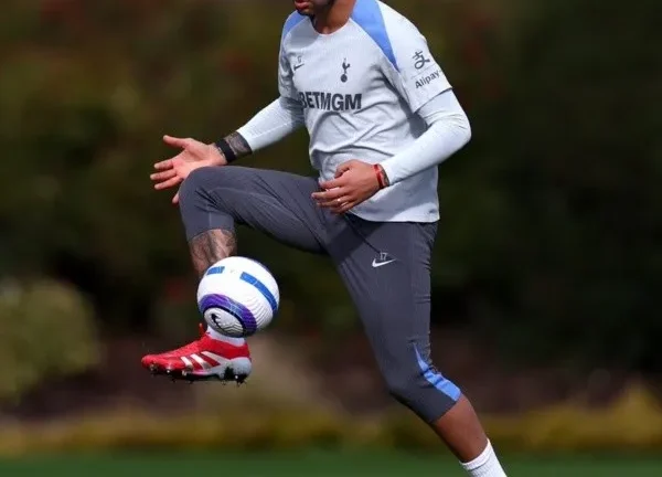 El Tottenham aseguró que el «Cuti» Romero pronto volverá a las canchas
