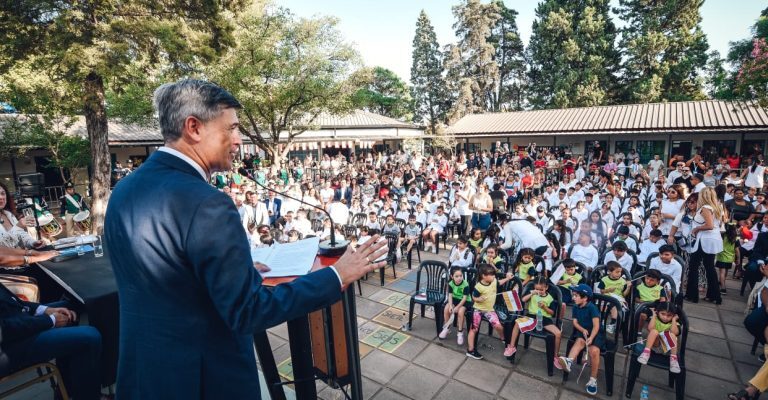 Passerini dio inicio al Ciclo Lectivo 2025: “En las escuelas municipales de Córdoba la deserción es cero”