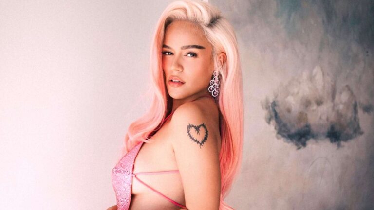 Karol G anticipa la salida de «Tropicoqueta»