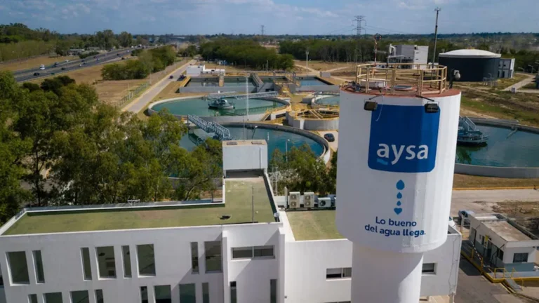 El Gobierno anunció el inicio del proceso de privatización de AySA