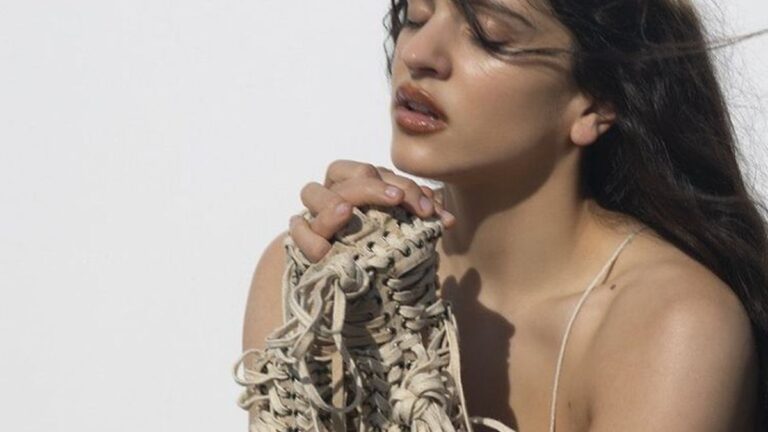 Rosalía presenta “Berghain”, adelanto de su nuevo álbum «Lux»