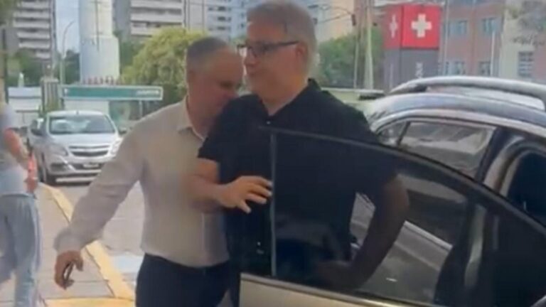 Llaryora recibió el alta tras ser operado con éxito